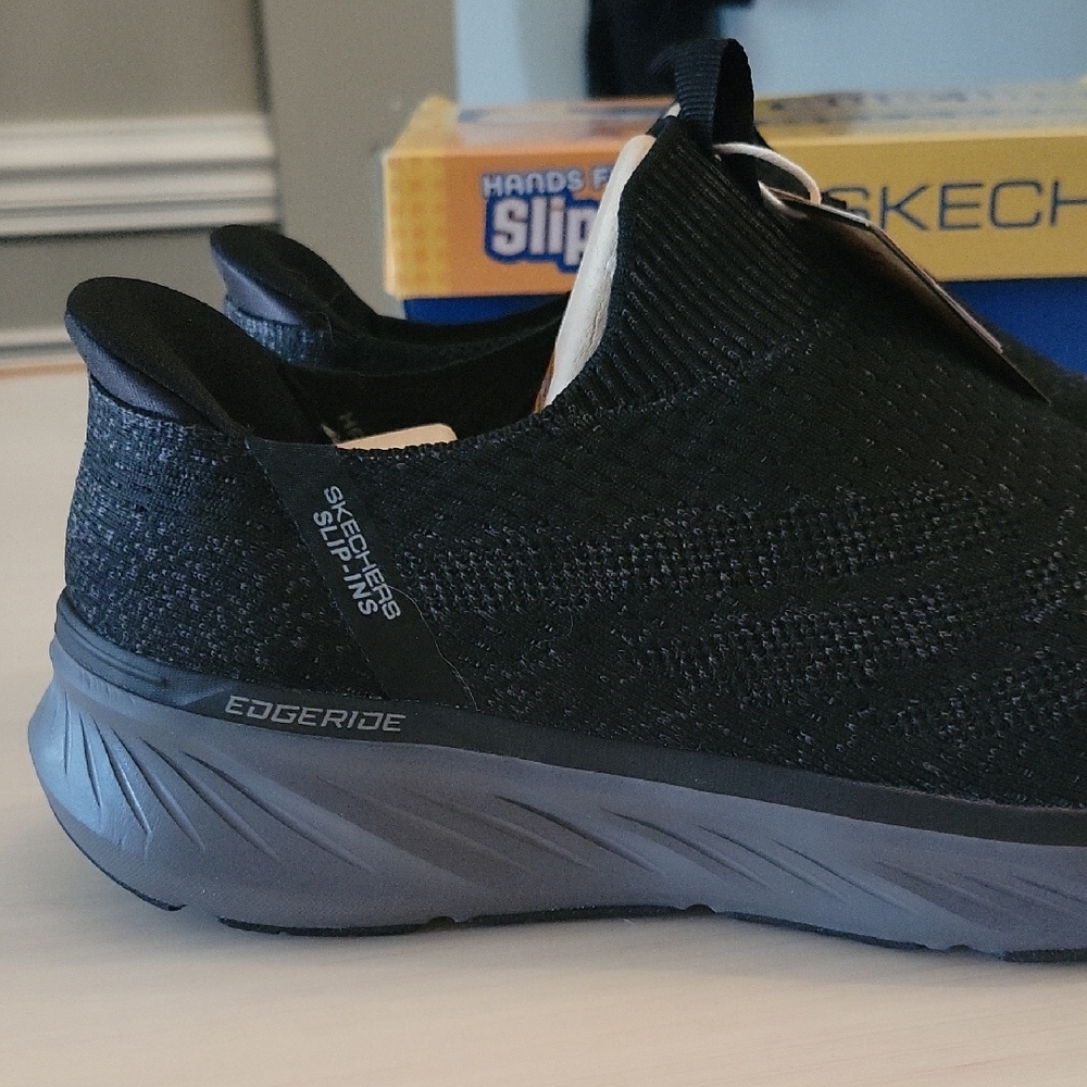 Skechers Edgeridge Black Knit Slip-On Extra Wide Sneakers - Picture 3 of 4